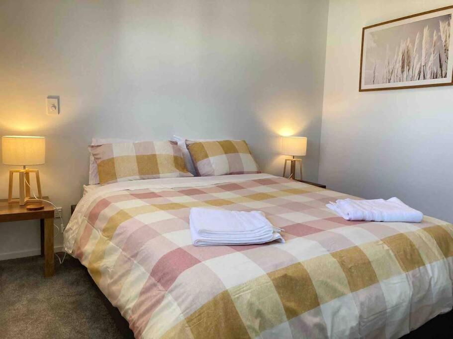 Cheerful 2 Bedroom Townhouse In Addington! Christchurch Exterior foto